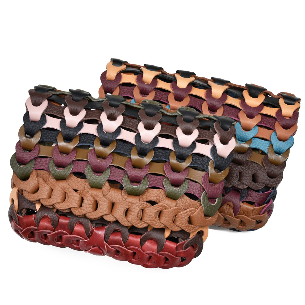 【michi出品】 il micio（イル ミーチョ）イントレチャートレザーミニクラッチ