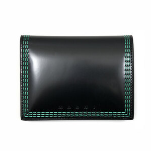 MARNI（マルニ）カーフスキンステッチ二つ折りウォレット PFMI0098U3